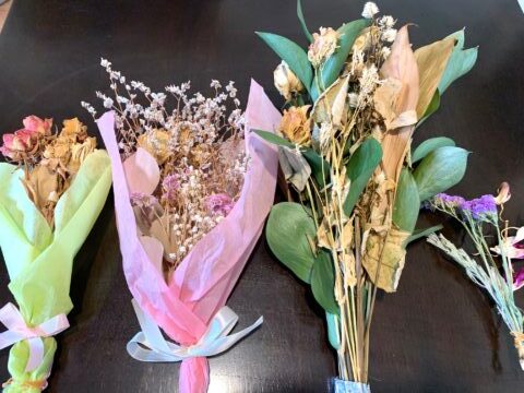 dry flowers on the table